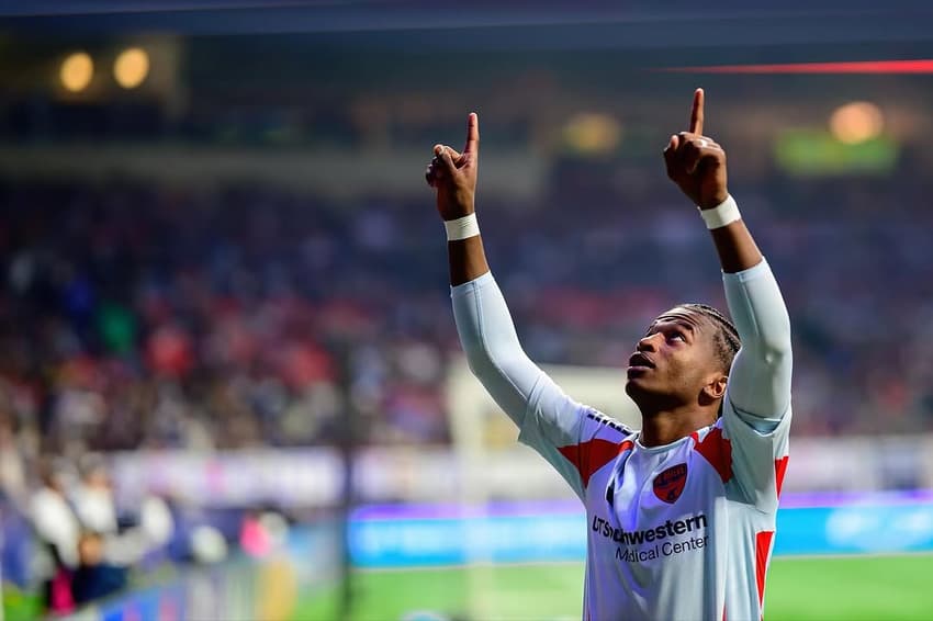 Kaick comemorando gol pelo FC Dallas, da MLS (Foto: Reprodução)