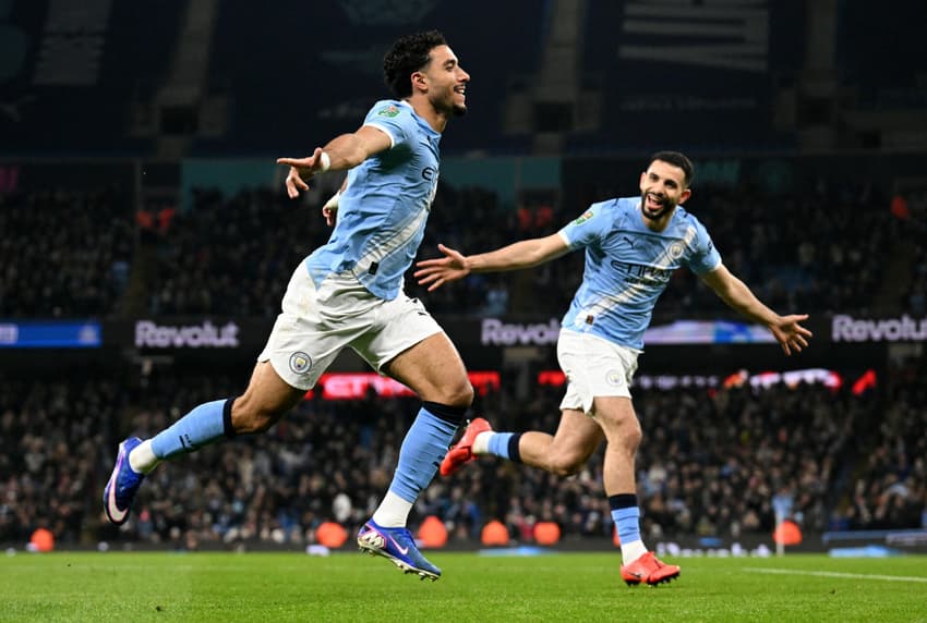 Pela Copa da Liga Inglesa, o Manchester City venceu o Newcastle por 3 a 1 (Foto: Oli SCARFF / AFP)