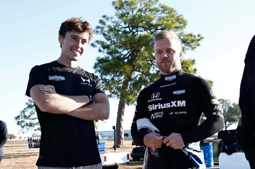 Marcus Armstrong e Felix Rosenqvist: a dupla da equipe de Helio Castroneves para a temporada 2026 da IndyCar (Foto Chris Jones/Penske Entertainment)