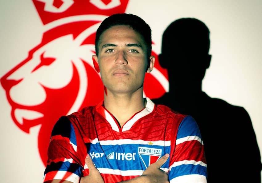 Paulinho é o novo lateral do Fortaleza (Foto: Mateus Lotif/Fortaleza EC)