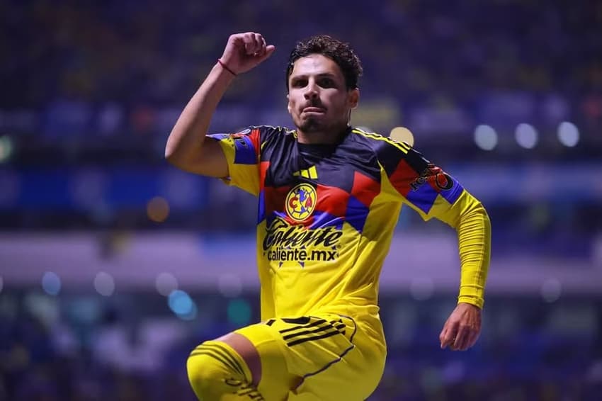 Raphael Veiga marcou seu primeiro gol pelo América do México , contra o Puebla