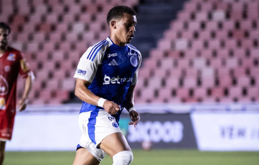 Rodriguinho na partida entre Tombense e Cruzeiro, pelo Campeonato Mineiro (Foto: Gustavo Aleixo/Cruzeiro)