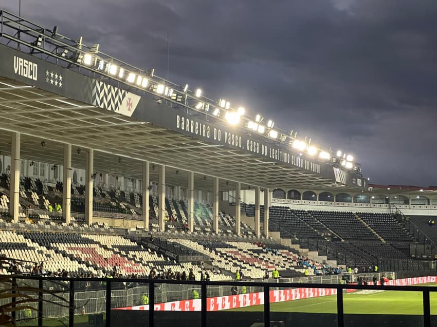 São Januário antes do jogo entre Vasco e Volta Redonda (Foto: Lucas Bayer / Lance!)
