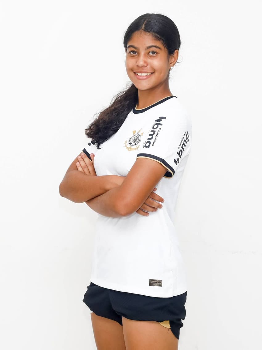 Yasmin Coelho, zagueira do Corinthians sub-15. (Foto: Divulgação)