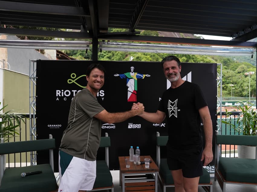 Eduardo Frick (e) e Patrick Mouratoglou (Foto:  Allan Christian/Divulgação)