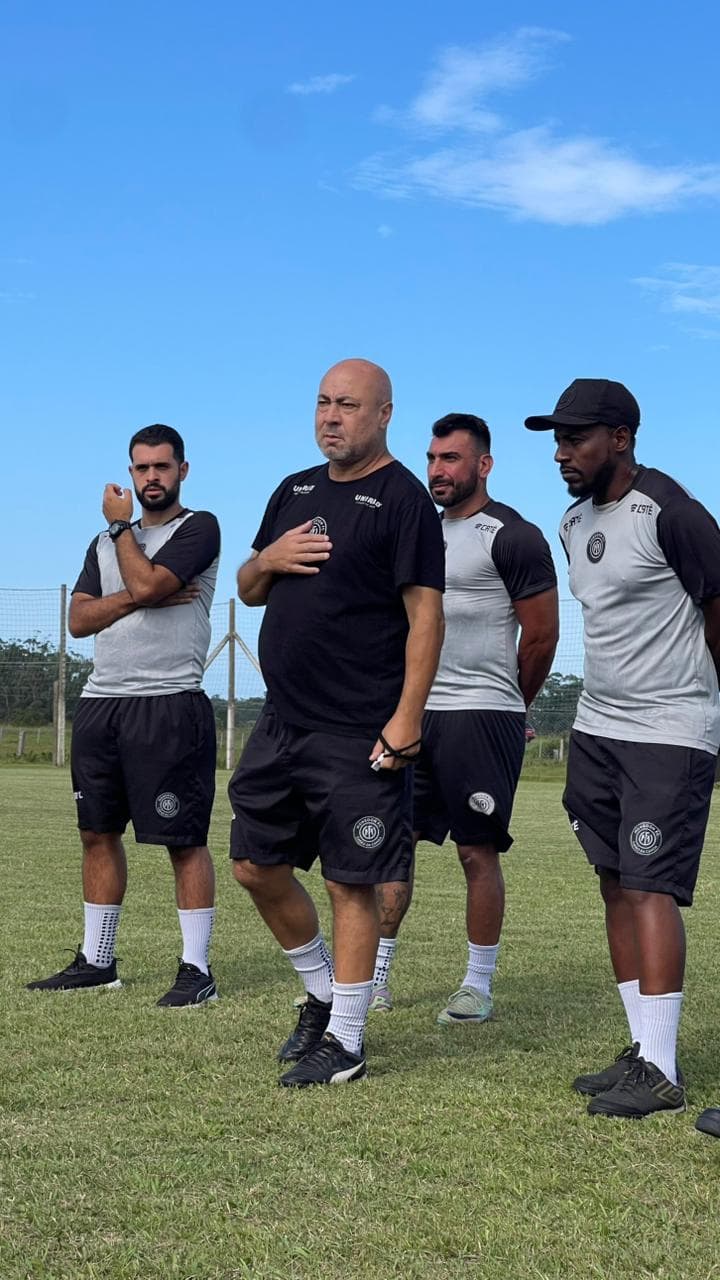 Arílson é o novo treinador do Monsoon FC(Foto: Divulgação)