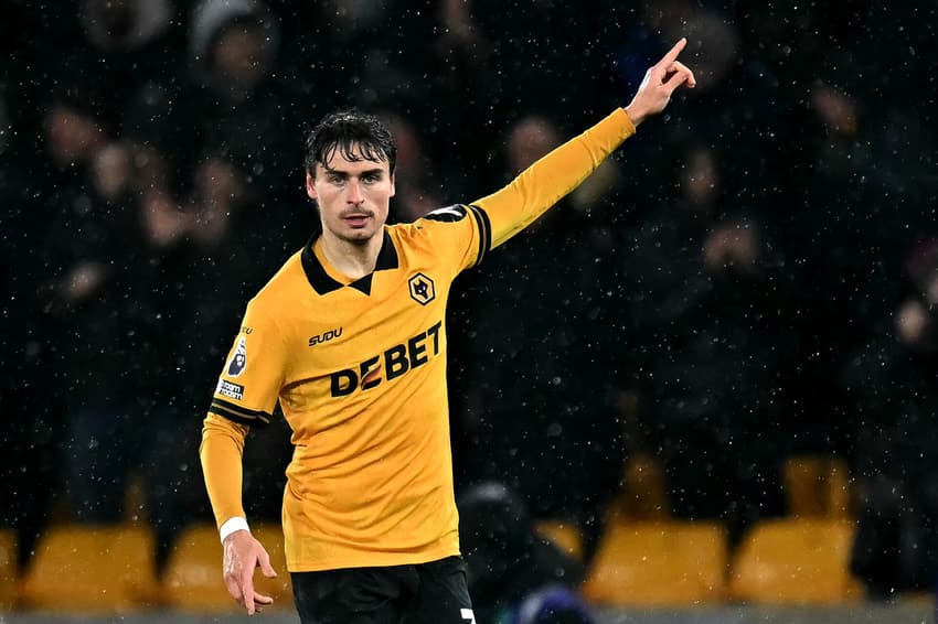 Wolves e Arsenal empataram por 2 a 2 pela Premier League (Foto: Paul ELLIS / AFP)