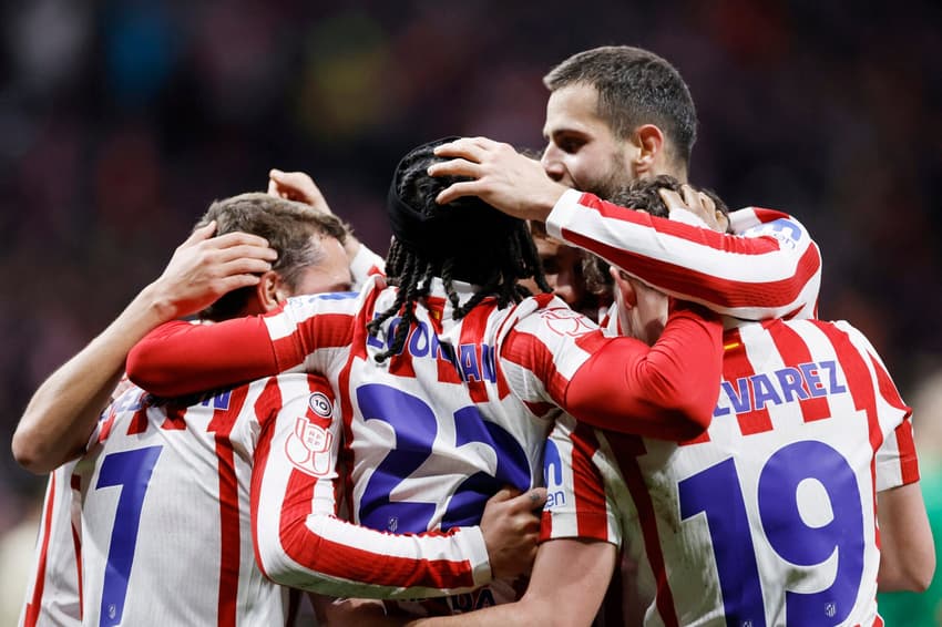 Atlético de Madrid goleou o Barcelona por 4 a 0 pelo jogo de ida da semifinal da Copa do Rei (Foto: Oscar DEL POZO / AFP)