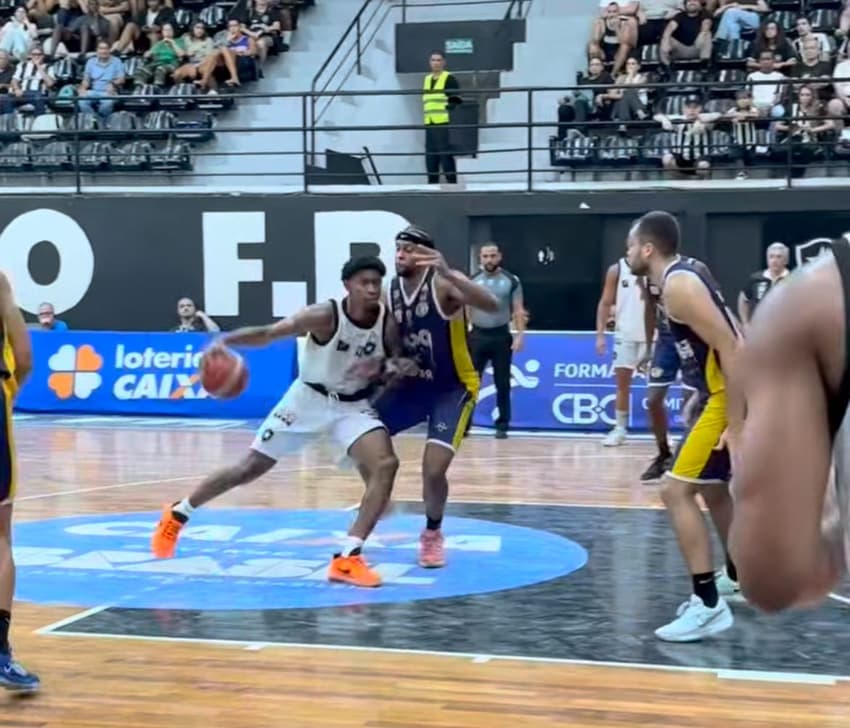 Botafogo vence Mogi no NBB (Foto: Reprodução/ Instagram)