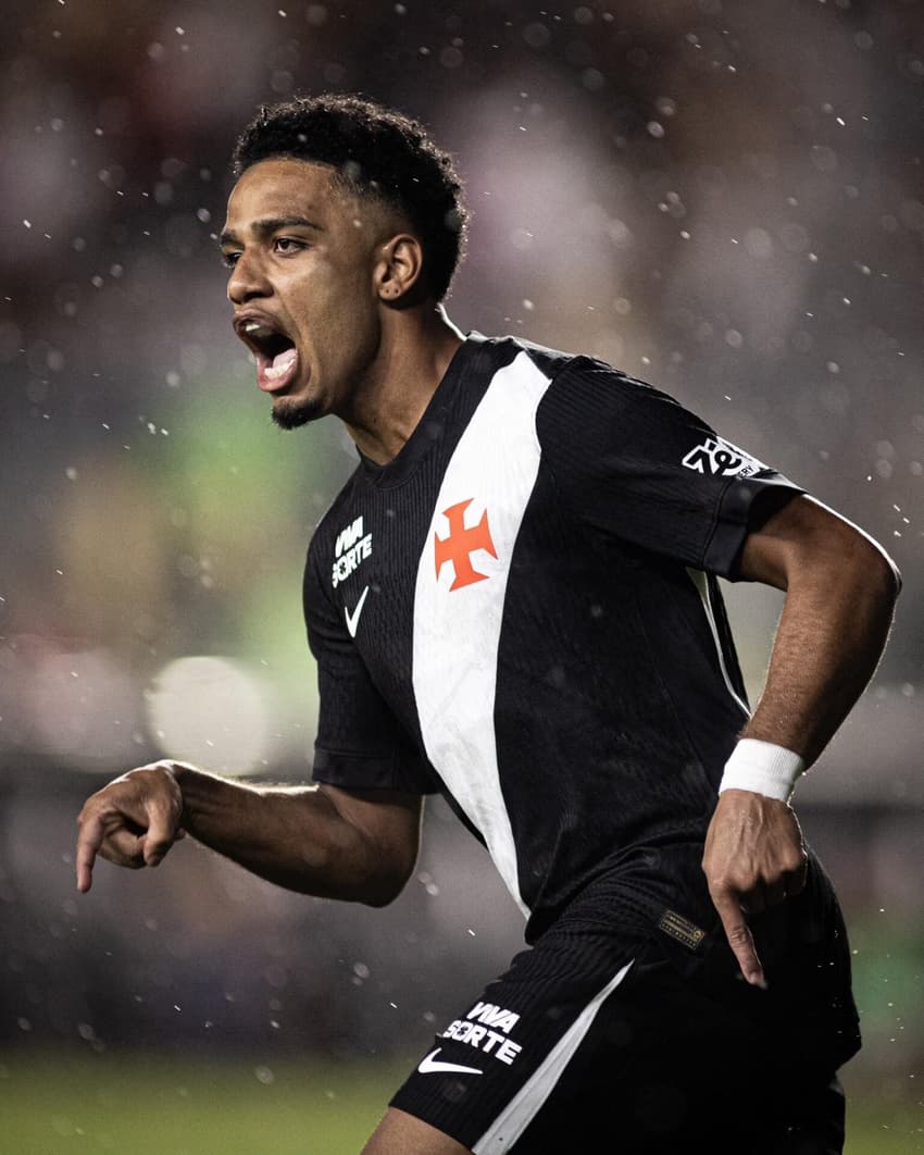 Brenner abriu o placar para o Vasco (Foto: Matheus Lima/Vasco)