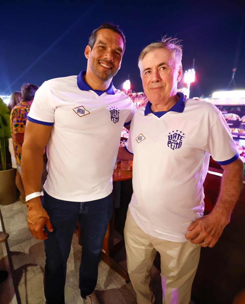 Ancelotti ni Carnaval do Rio de Janeiro (Foto: Rafael Ribeiro / CBF)
