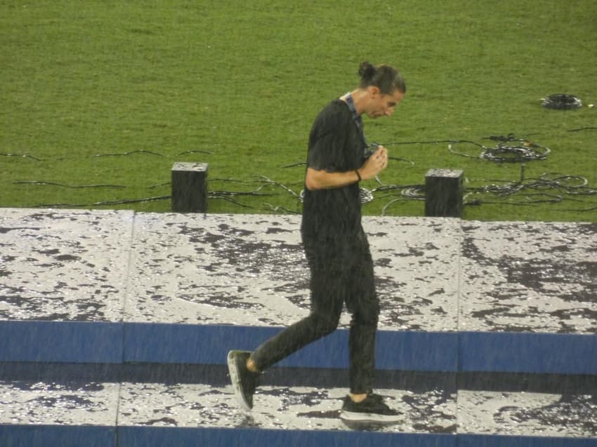 Filipe Luís após Flamengo x Lanús (Foto: Lucas Bayer/Lance!)