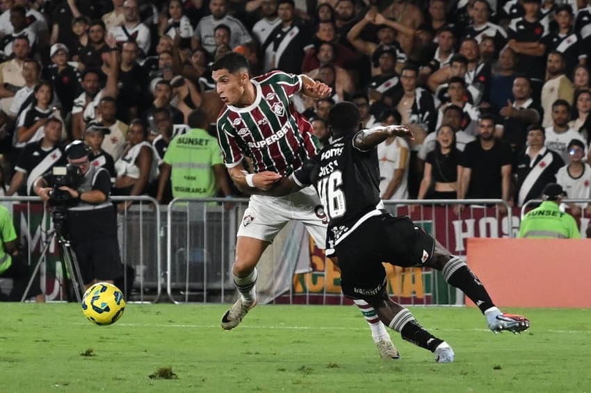 Kevin Serna em campo no duelo entre Fluminense e Vasco na Copa do Brasil de 2025 (Foto: Alexandre Brum/Agencia Enquadrar/Gazeta Press)