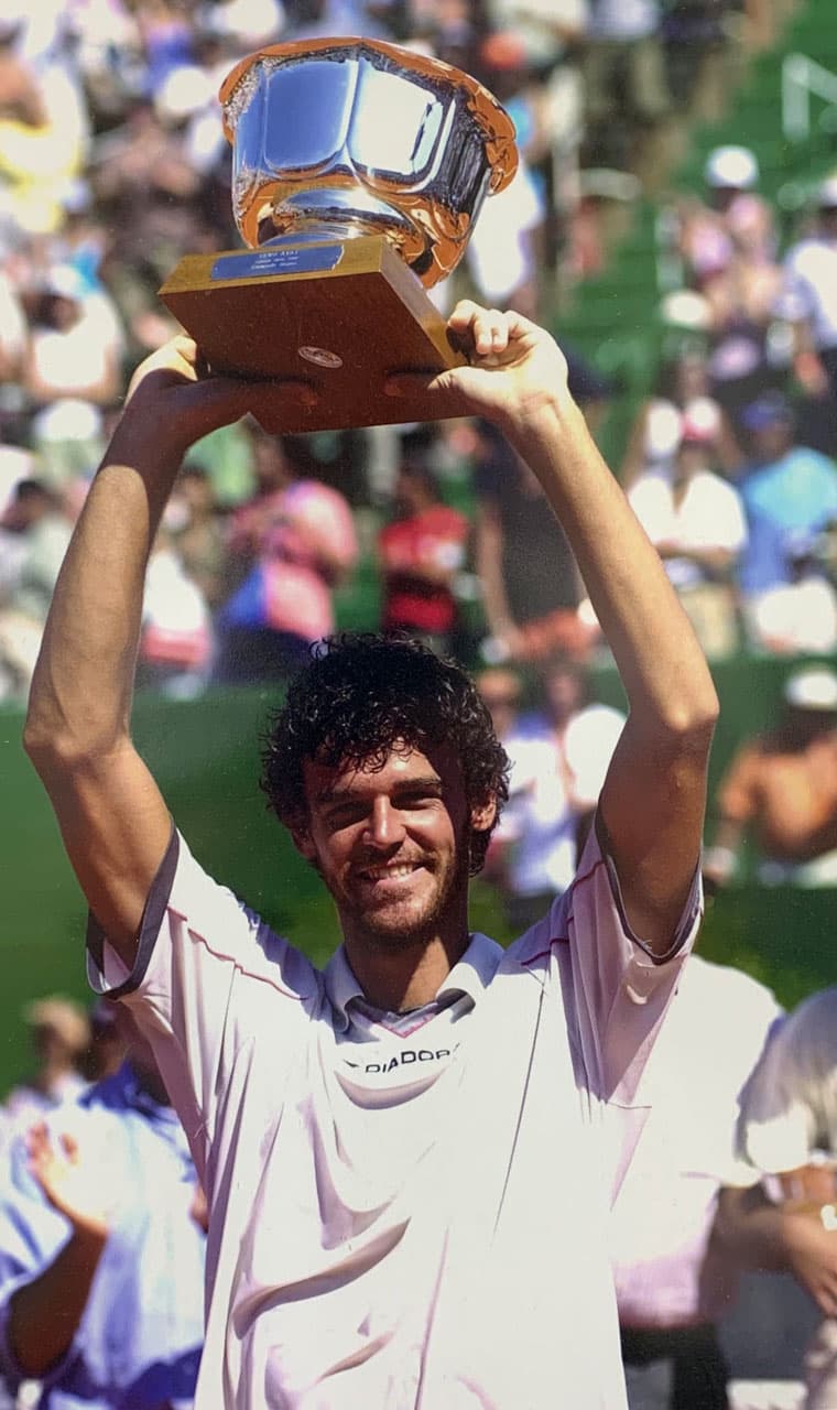 Guga Kuerten foi campeão do ATP de Buenos Aires em 2001 (Foto: Arquivo/Divulgação)