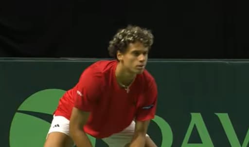 O canadense Gabriel Diallo contra Gustavo Heide na Davis (Reprodução)