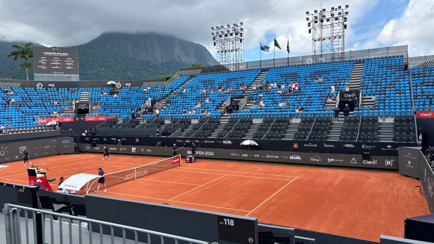 Quadra Guga Kuerten antes de jogo do João Fonseca e Marcelo Melo no Rio Open (Foto: Gustavo Loio/Lance!)