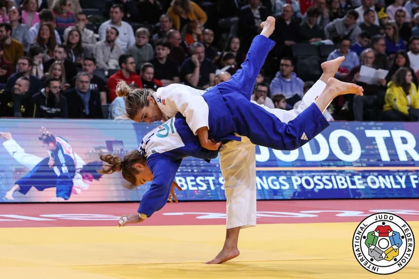A brasileira Larissa Pimenta durante o Grand Slam de Paris