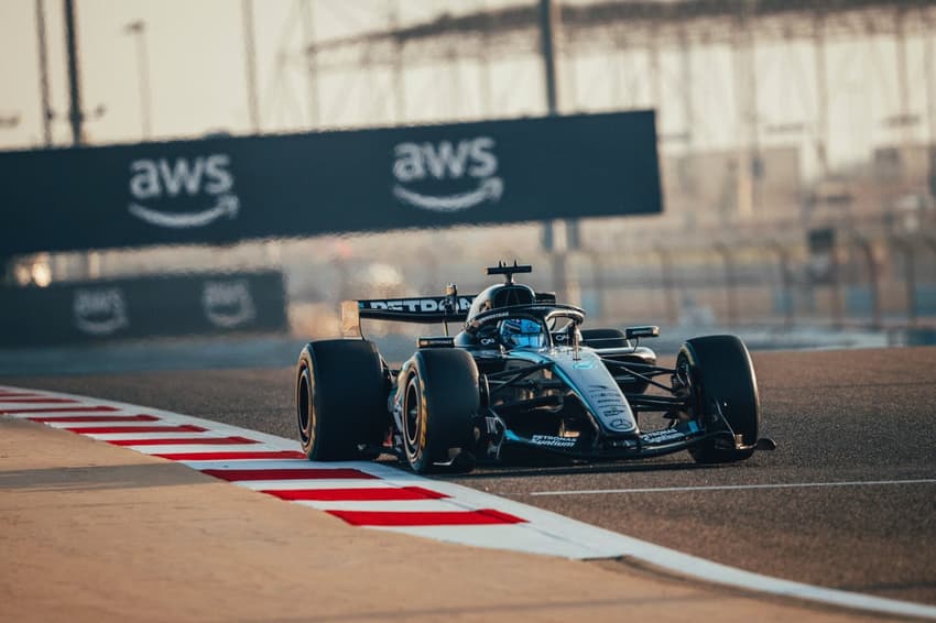Mercedes nos testes de Bahrein da F1 2026 (Foto: Reprodução/ X)