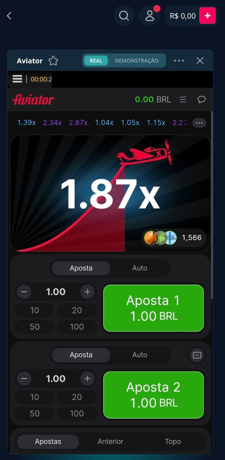 Captura de tela do jogo Aviator na plataforma de apostas Novibet exibindo uma rodada em andamento.