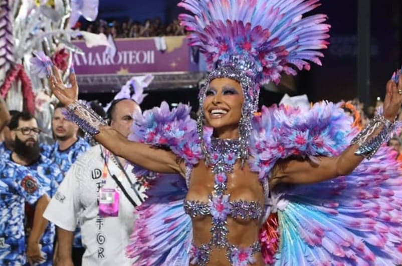 Sabrina Sato, rainha de bateria da Gaviões