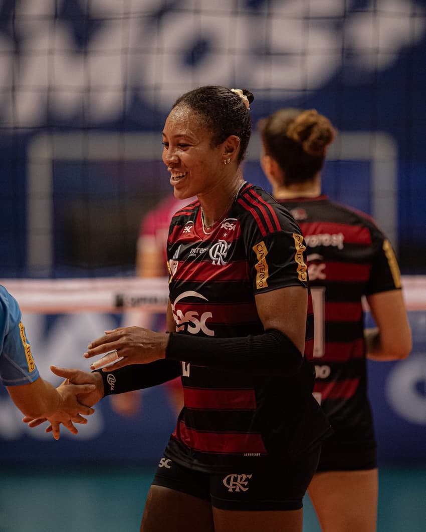 Simone Lee, ponteira do Sesc RJ Flamengo (Foto: Paula Reis/ Flamengo)