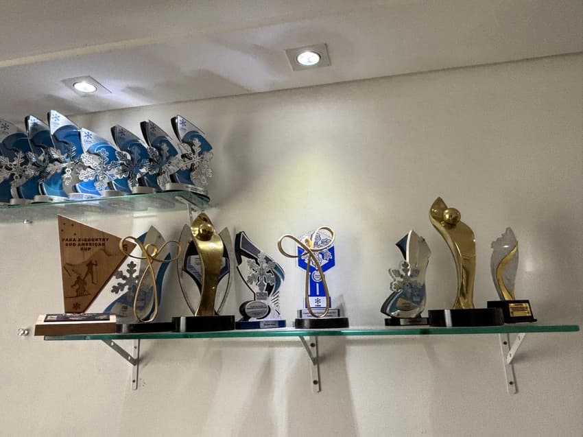 Casa da família é cheia de lembranças das conquistas esportivas