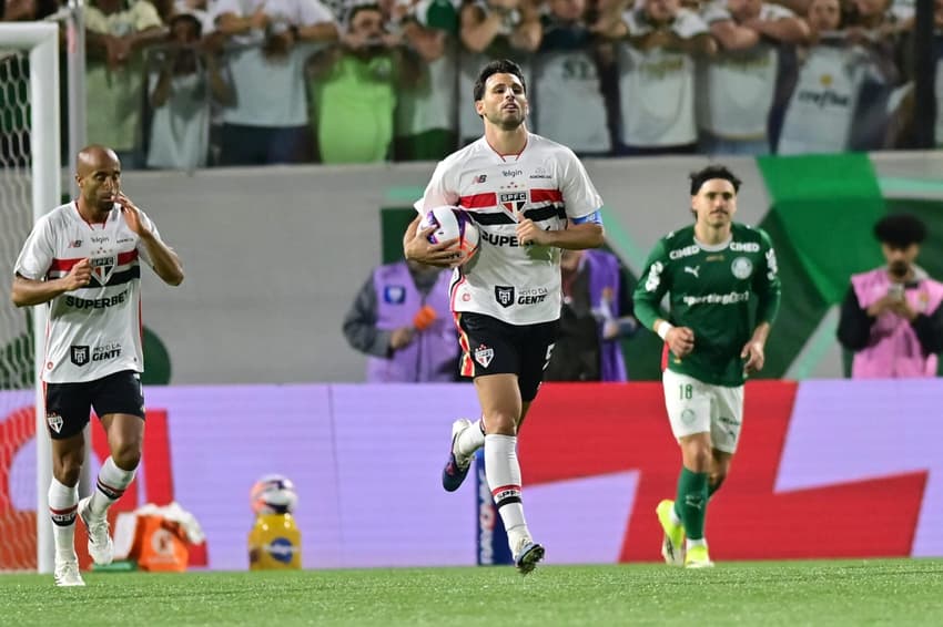 Calleri marcou o gol do São Paulo (Foto: Eduardo Carmim/Photo Premium/Gazeta Press)