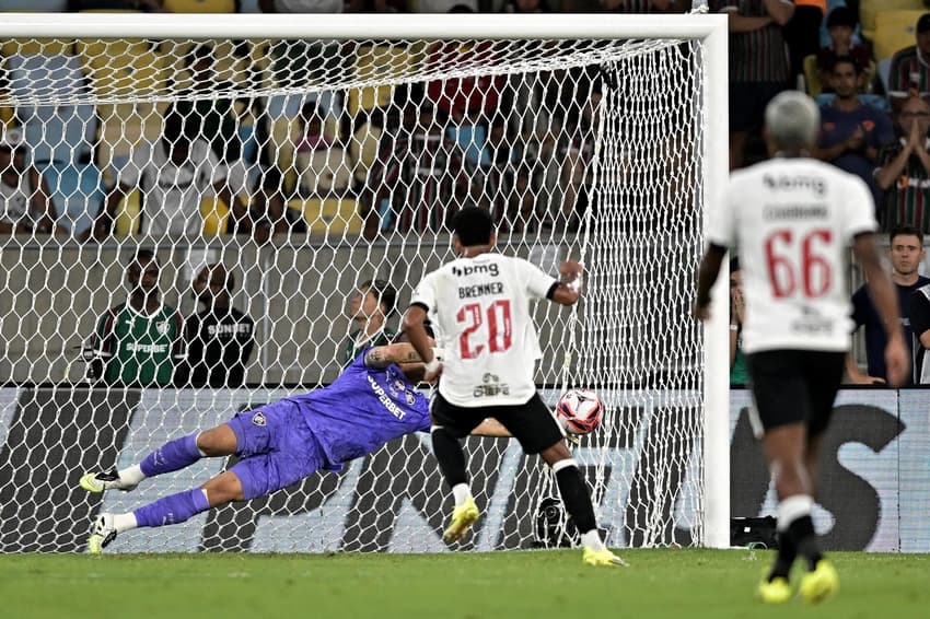 Brenner, do Vasco, perdeu pênalti contra o Fluminense (Foto: André Fabiano/Código 19/Gazeta Press)