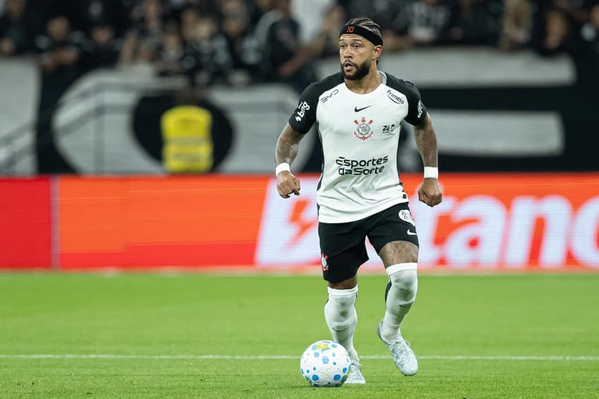 Memphis Depay, camisa 10 do Corinthians (Foto: Léo Barrilari/GazetaPress)