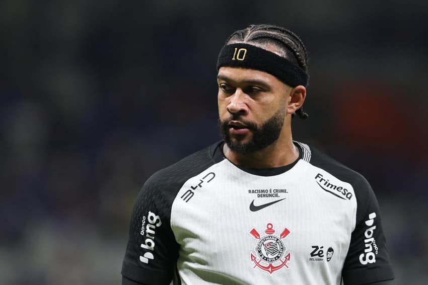 Memphis Depay não marcou em 2026 (Foto: Gilson Lobo/Agif/Gazeta Press)