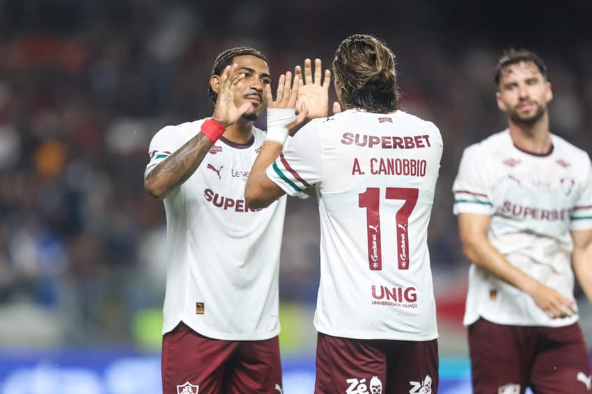 John Kennedy e Canobbio comemoram gol pelo Fluminense contra o Remo (Foto: Fernando Torres/ Agif/Gazeta Press)