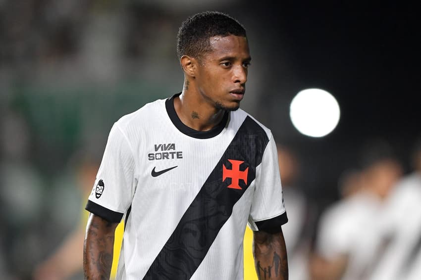 Tchê Tchê em campo pelo Vasco contra o Palmeiras