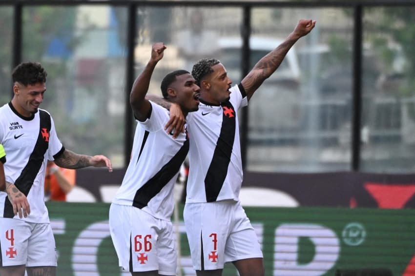 Cuiabano e David marcaram os gols do Vasco contra o Grêmio (Foto: ALEXANDRE BRUM/AGENCIA ENQUADRAR)