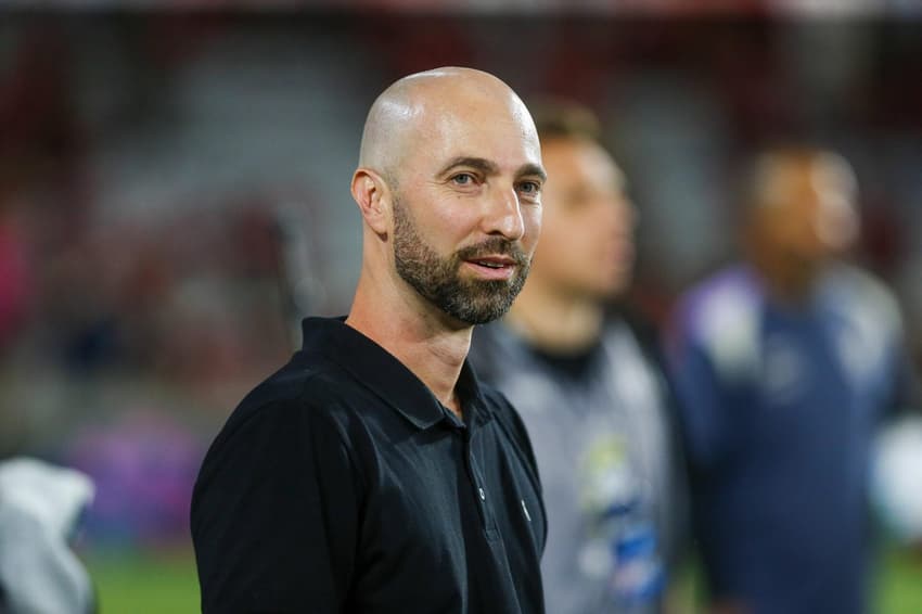 Rodrigo Bellão é o técnico interino do Botafogo  (Foto: Geraldo Bubniak/AGB/GazetaPress)