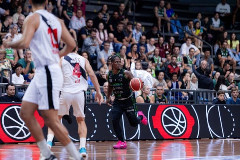 União Corinthians atropela e afunda o Vasco na zona de rebaixamento do NBB (Foto: Divulgação)