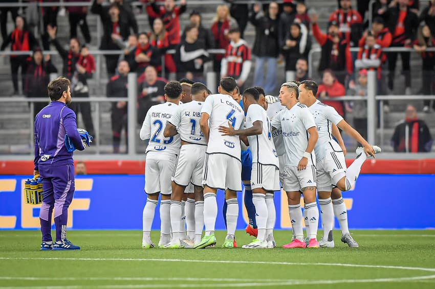 Athletico PR vs Cruzeiro (Foto: Nayra Halm / Staff Images/ CRUZEIRO)