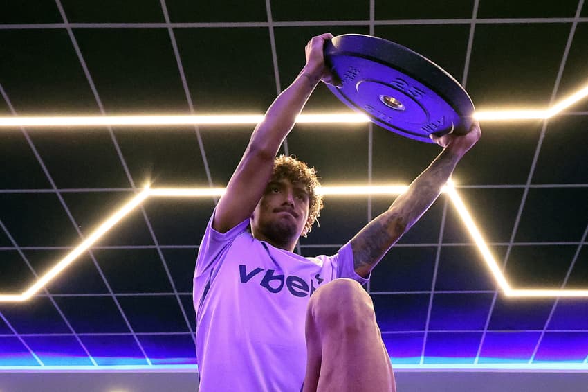 Medina foi regularizado e pode estrear pelo Botafogo (Foto: Vítor Silva/Botafogo)