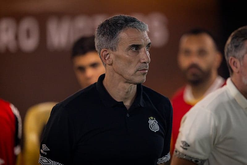 Vojvoda acumula 10 vitórias em 32 jogos pelo Santos. (Foto: Raul Baretta/ Santos FC)