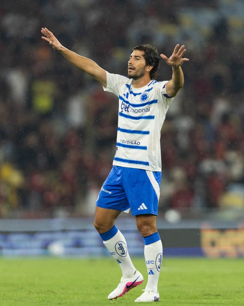 Lucas Silva (Foto: Thais Magalhães/Cruzeiro)