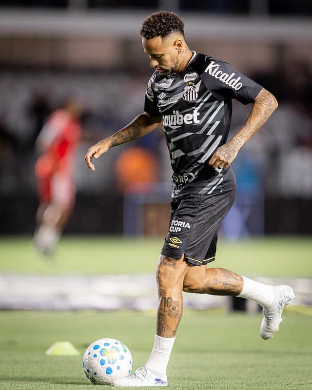 Neymar tem contrato com o Santos até o final deste ano. (Foto: Raul Baretta/ Santos FC)