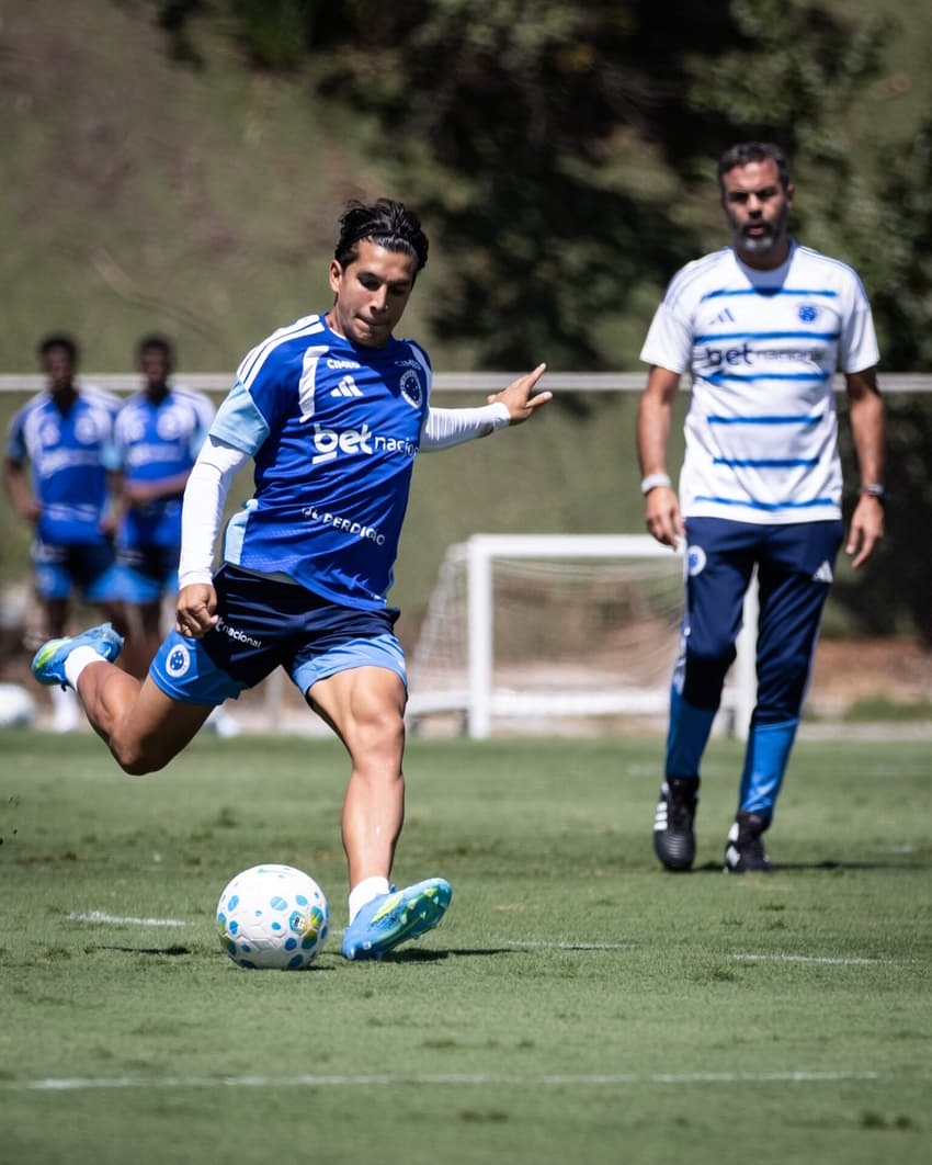 Treino, na Toca 2 (Foto: Gustavo Aleixo/Cruzeiro)