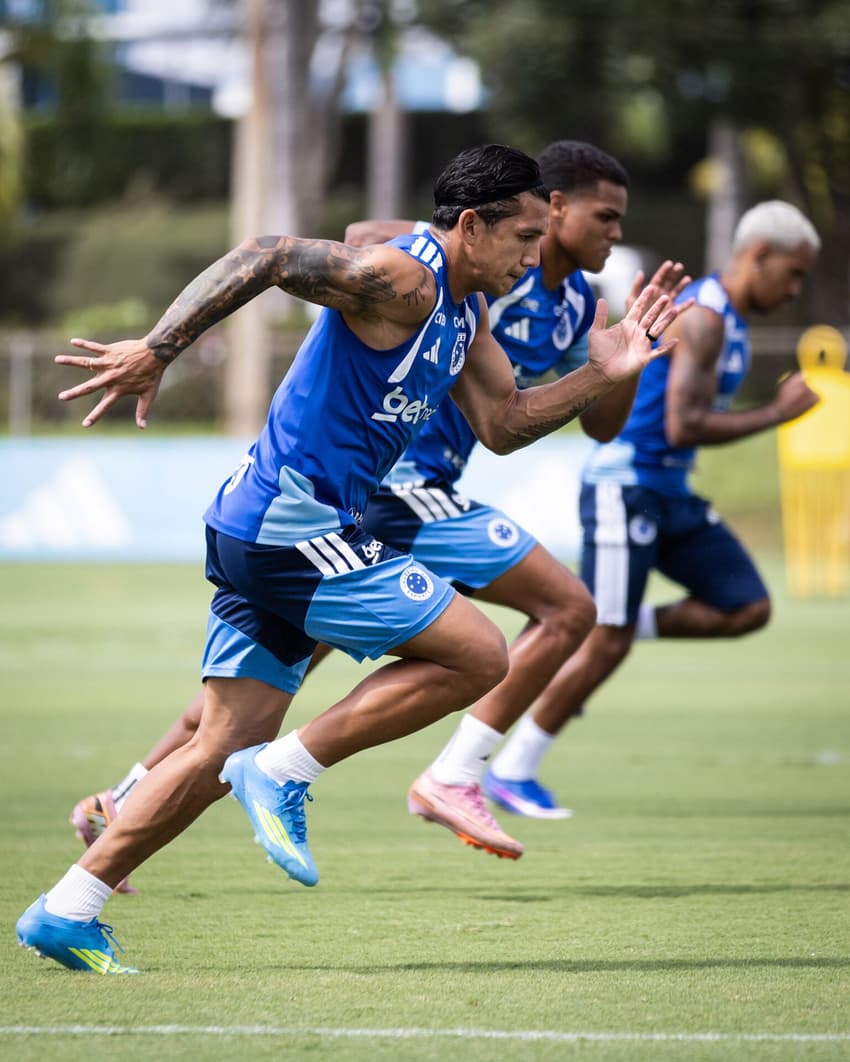 Treino, na Toca 2 (Foto: Gustavo Aleixo/Cruzeiro)