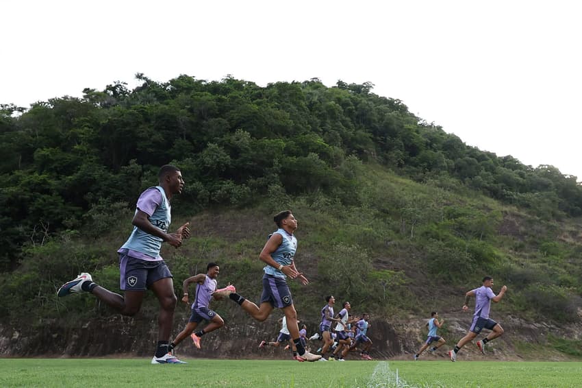 Botafogo em treino no CT Lonier (Foto: Vítor Silva/Botafogo)