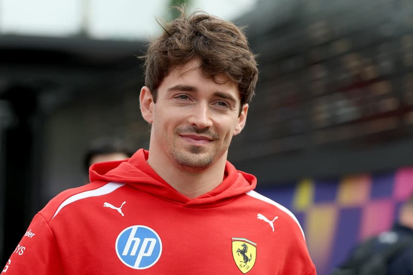 Charles Leclerc durante treino livre no GP da Austrália (Foto: Martin KEEP / AFP)