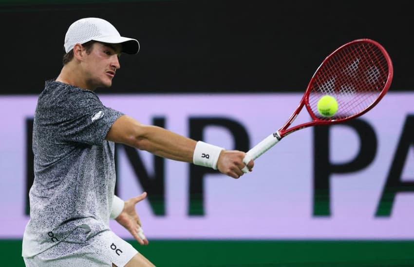 João Fonseca na vitória sobre o americano Tommy Paul no Masters 1000 de Indian Wells