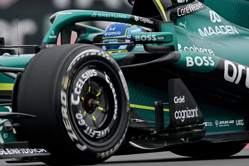 O espanhol Fernando Alonso no GP da China de Fórmula 1 (Foto: Hector RETAMAL / AFP)