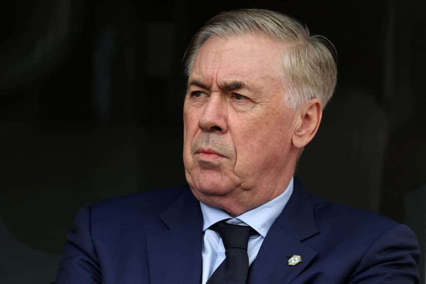 Ancelotti na partida entre Brasil e França (Foto: FRANCK FIFE / AFP)