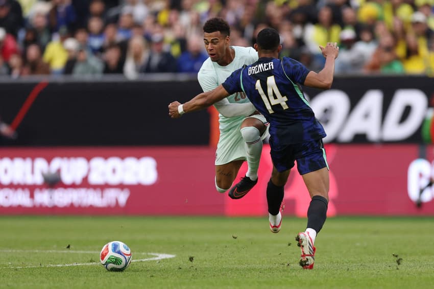 Bremer durante a derrota do Brasil para a França (Foto: Maddie Meyer / GETTY IMAGES NORTH AMERICA / Getty Images via AFP)