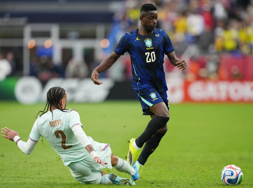 Luiz Henrique em ação no amistoso Brasil x França (Foto: Michael Owens / GETTY IMAGES NORTH AMERICA / Getty Images via AFP)