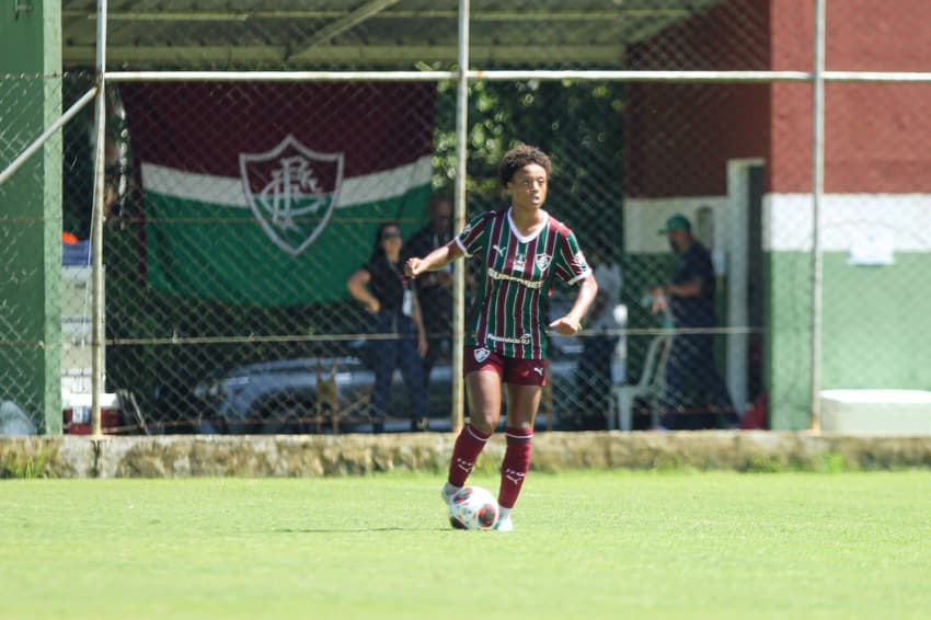 Anny, zagueira do Fluminense, em campo na Copa Rio Feminina (Foto: Leonardo Brasil/FFC)